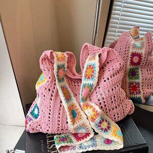 Pink Vacation Women's Hollow Knitted Contrast Color Flower Crossbody Bag